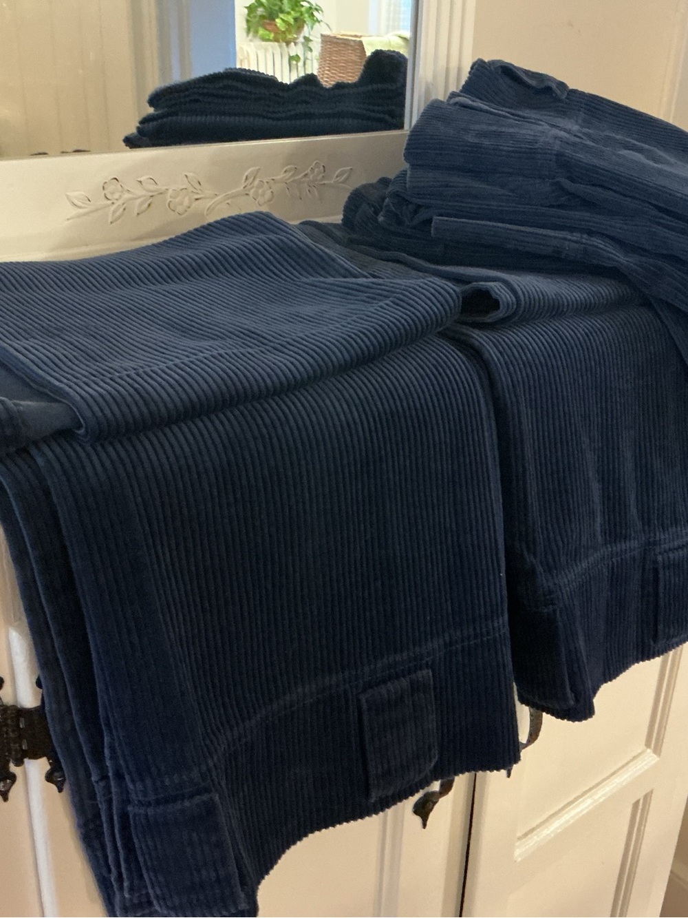 EUC Navy Blue Pottery Barn Corduroy Drapes x4